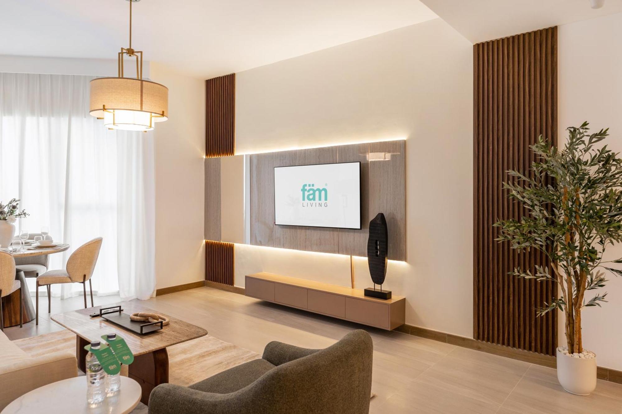 Appartement Fam Living Contemporary 2br Oasis Waterfront Comfort Close To Downtown Dubaï