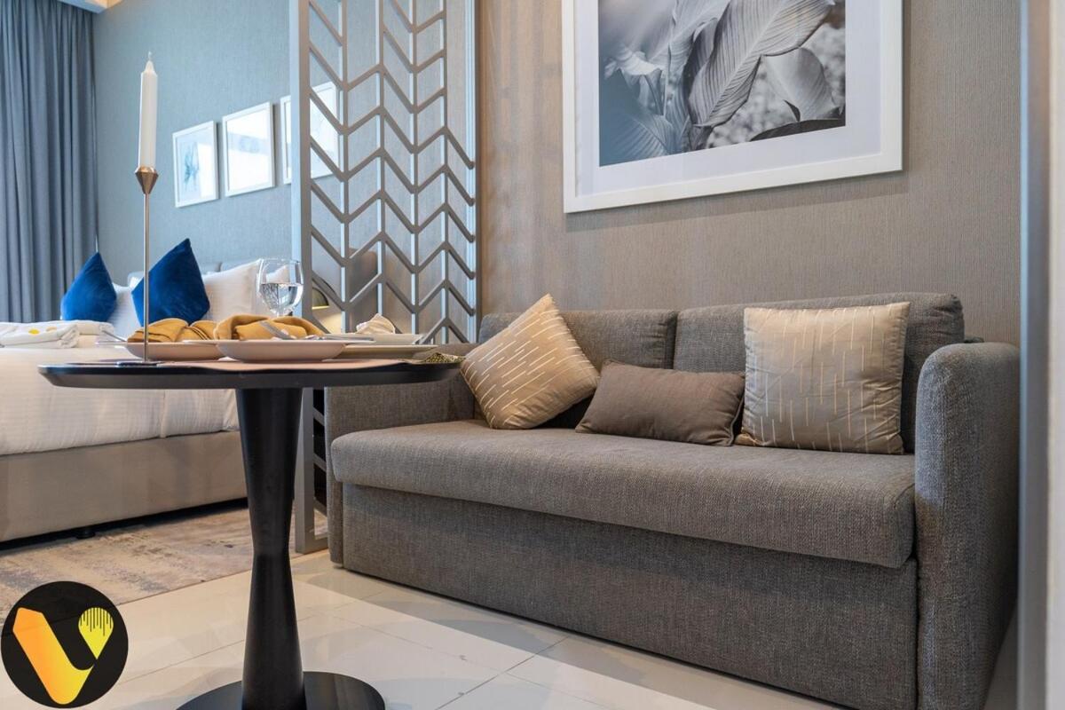 Vogue Damac Maison Prive 27th Floor With Balcony & Pool With Canal View Prime Business Bay Location, Steps From Downtown & Burj Khalifa Appartement