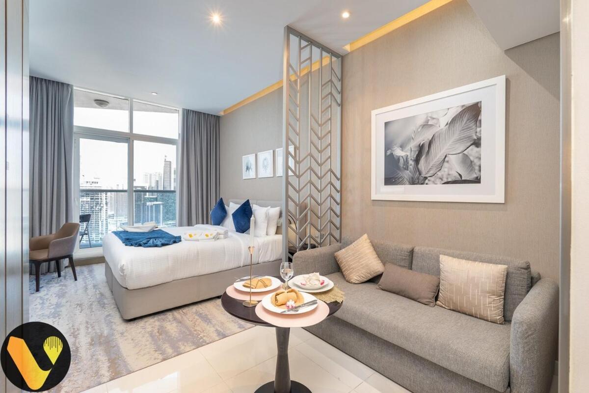Vogue Damac Maison Prive 27th Floor With Balcony & Pool With Canal View Prime Business Bay Location, Steps From Downtown & Burj Khalifa Appartement