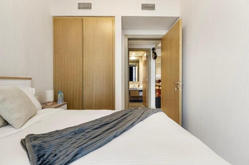 Apartemen Luxury 2br Above The Clouds On38 Dubai