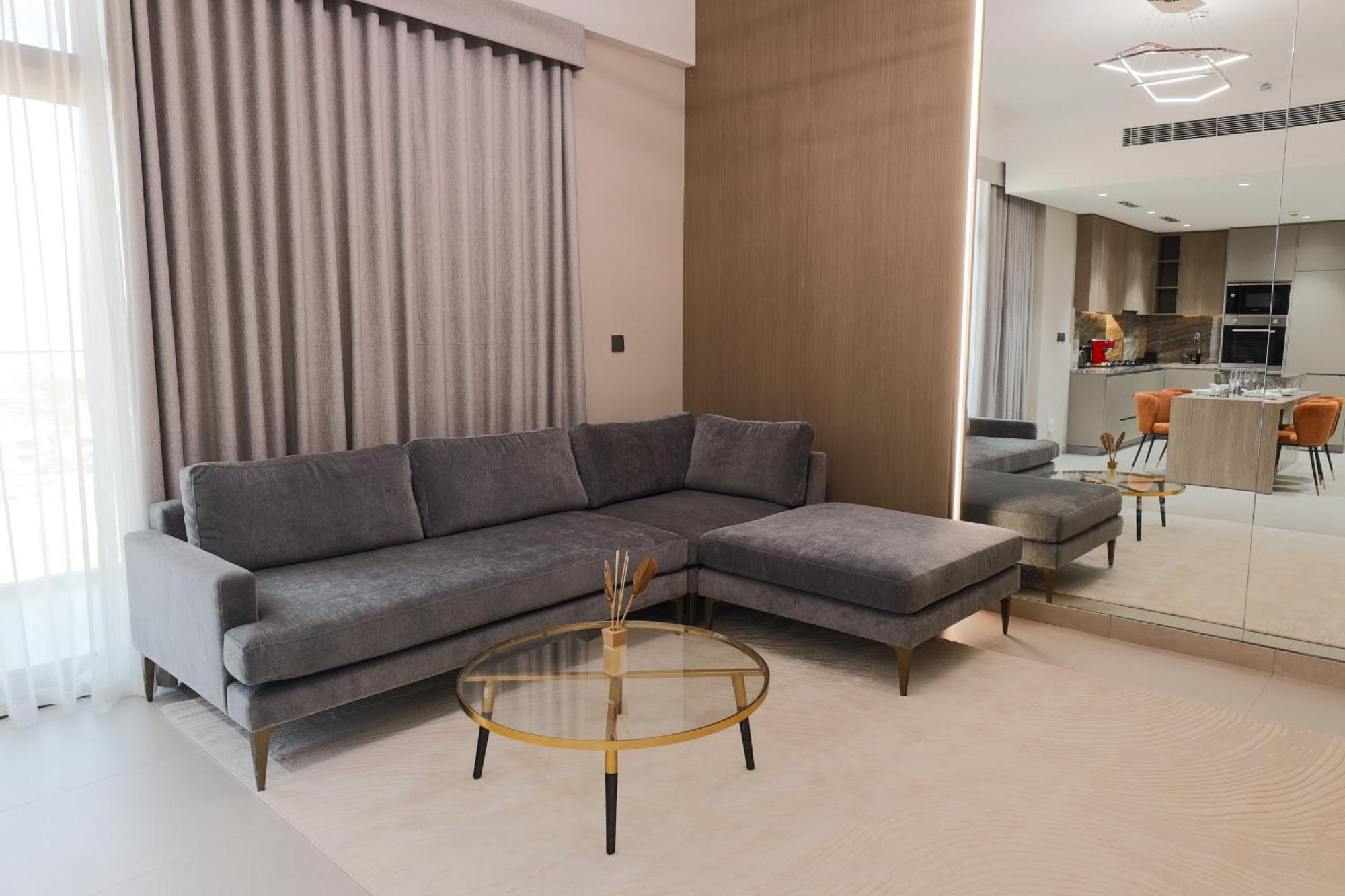Appartement Elegant 1br In Jvc *