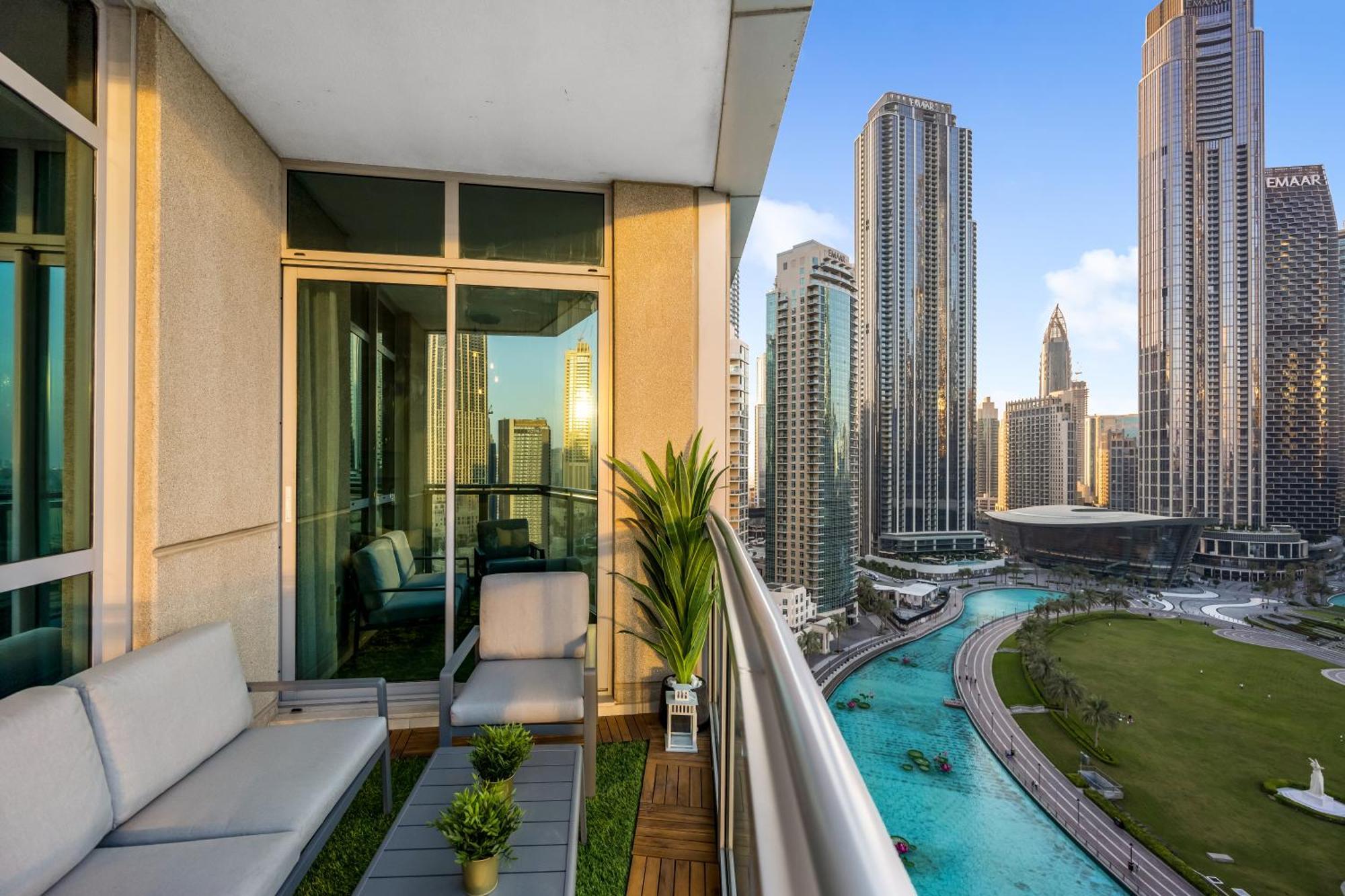 Durrani Homes - Lumina Grand 3br With Burj Khalifa And Fountain Views Appartement *
