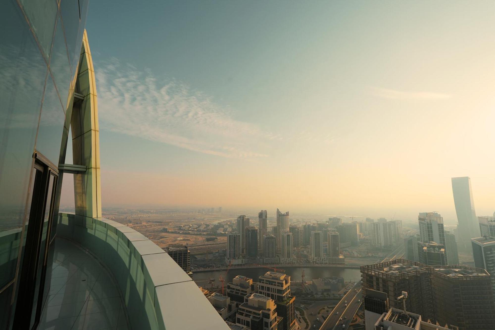 Luxury 3br Burj Khalifa View In Downtown Dubaï