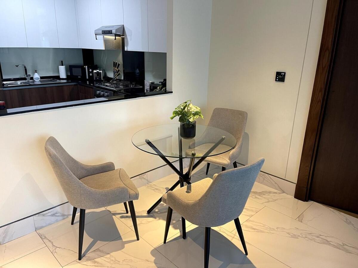 Apartament Cosy 10min To Burj Khalifa And Mall- 2 Beds *