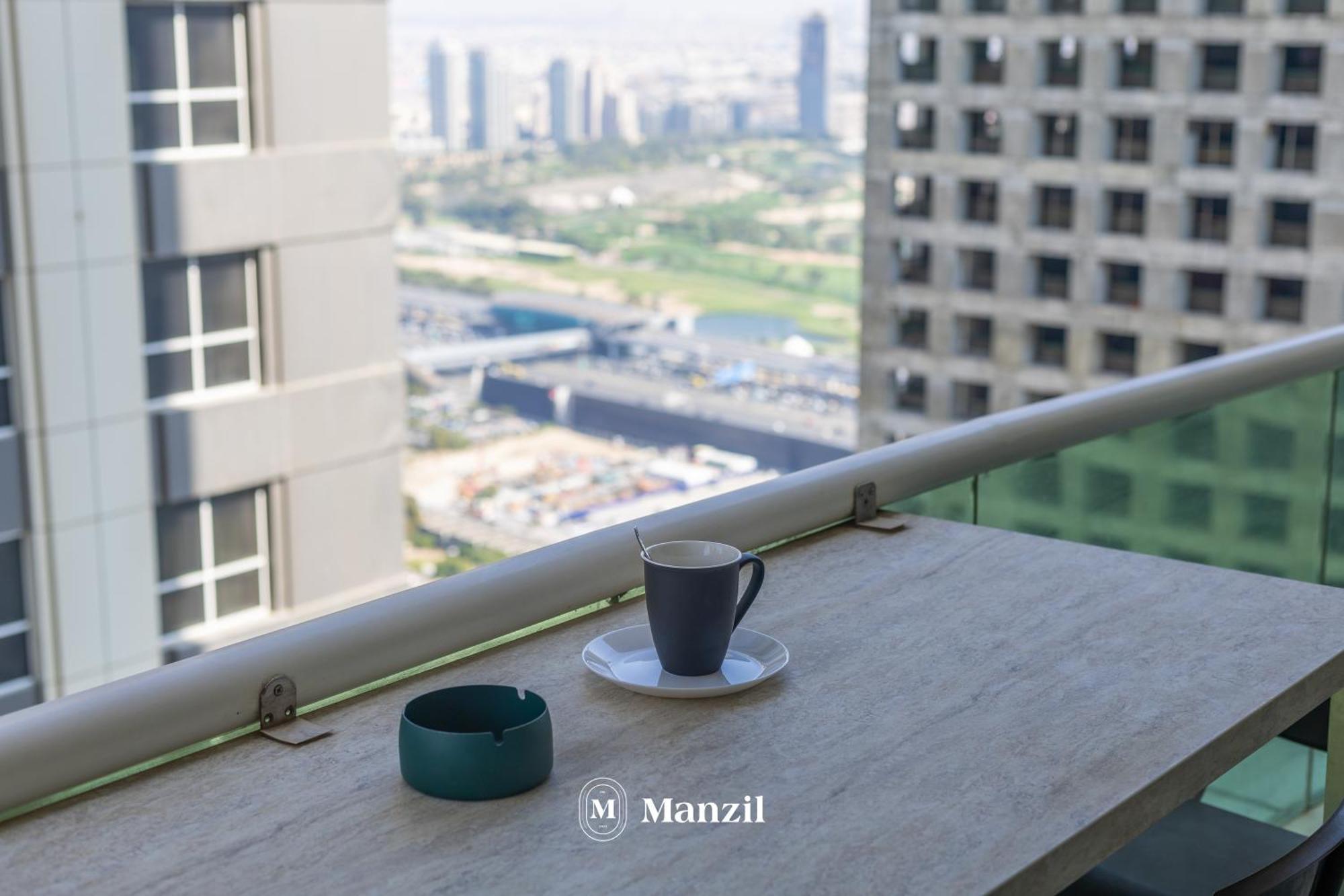 Luxury 1br In Marina High-rise Living With Views Apartamento