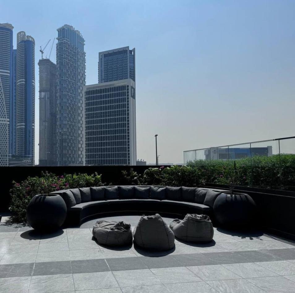 Appartement Downtown Stay With Burj Khalifa Views, Swimming Pool,Steam,Sauna,Gym In The Heart Of Business Bay