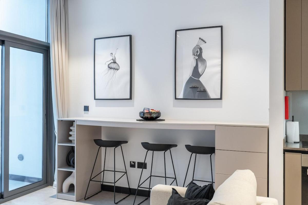 Appartement Downtown Stay With Burj Khalifa Views, Swimming Pool,Steam,Sauna,Gym In The Heart Of Business Bay Dubaï