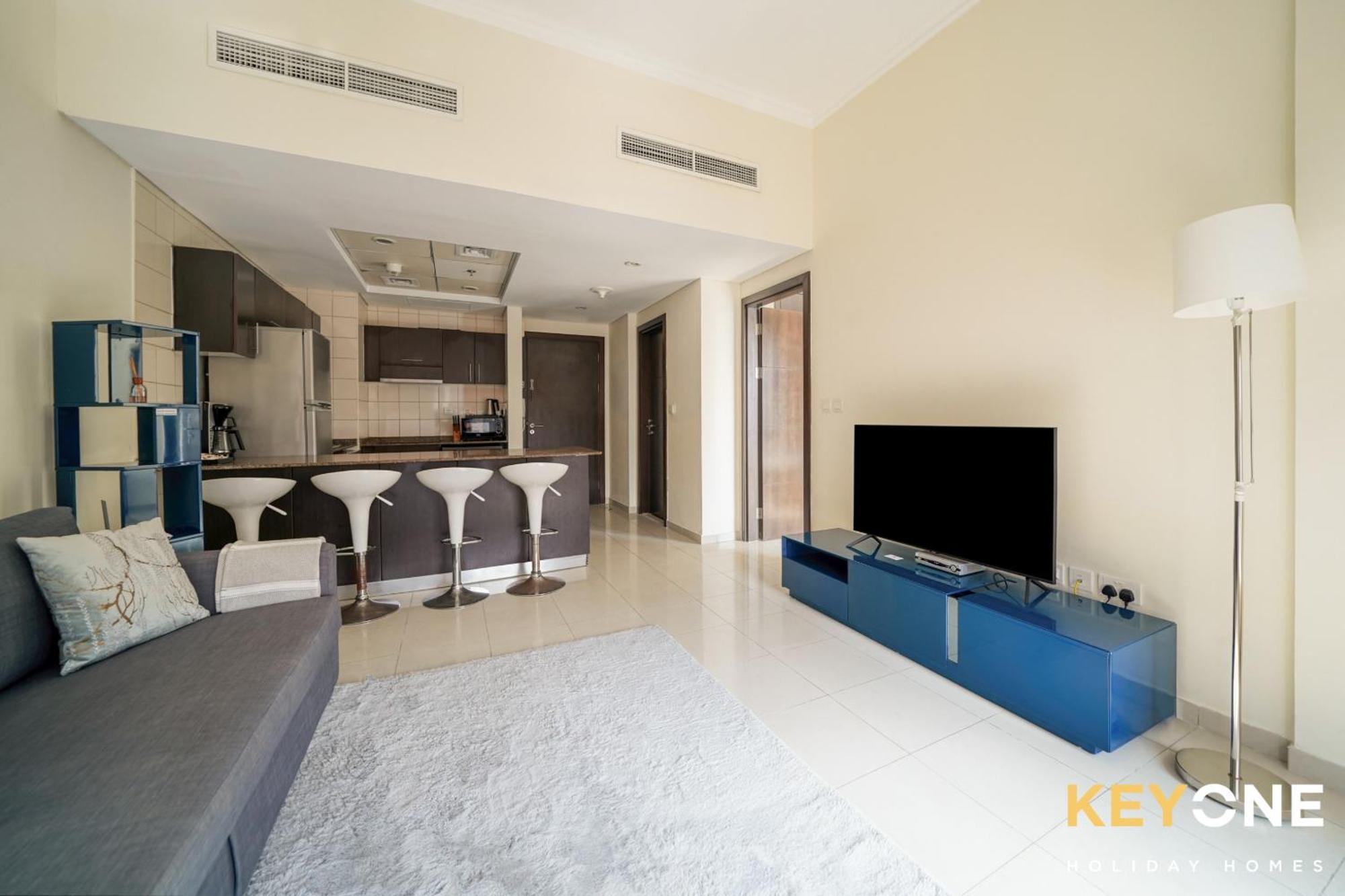 Contemporary One Bedroom With Full Marina View Apartemen Dubai
