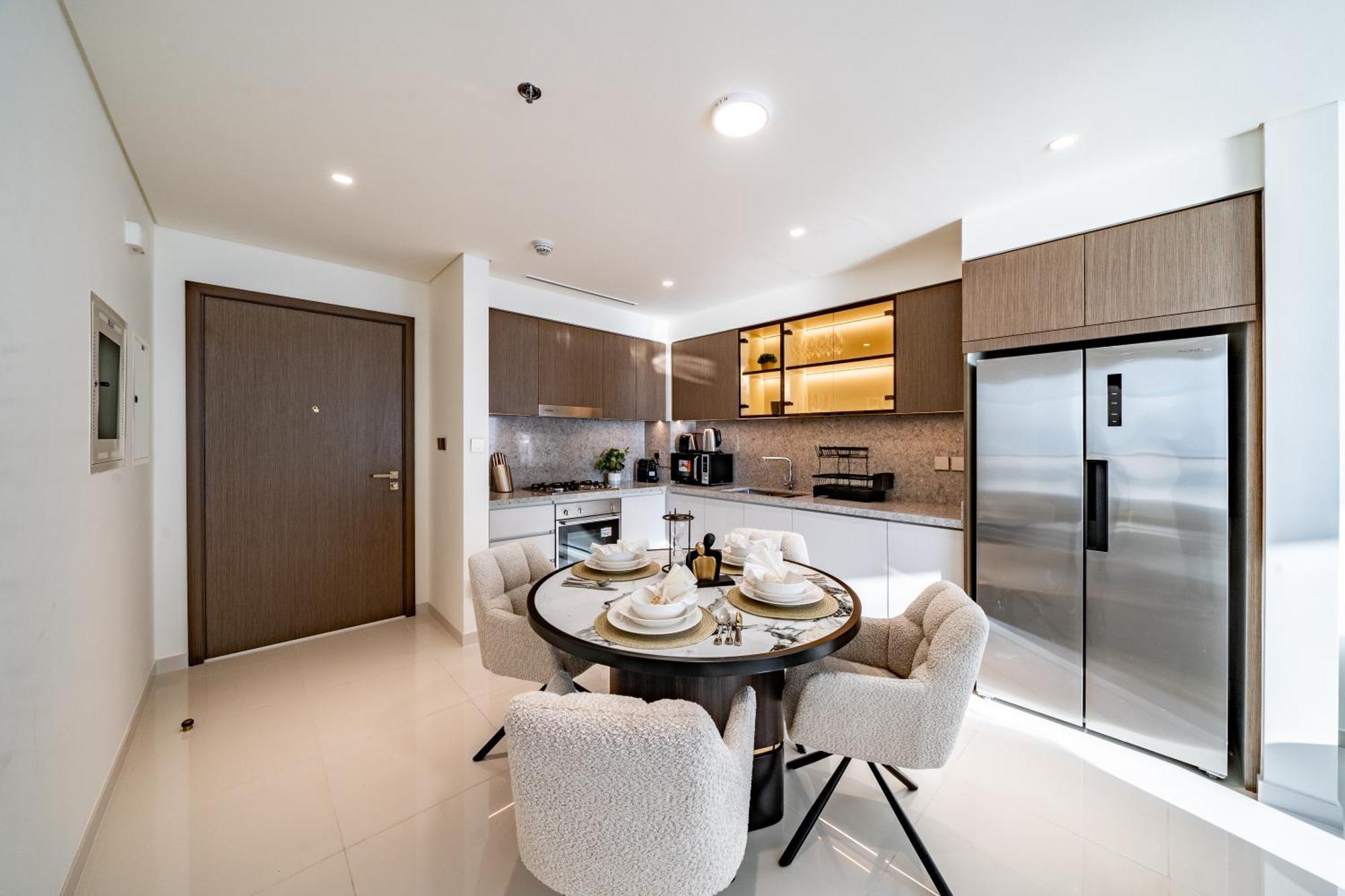 Homes Beyond I Stunning Oceanfront 2 Bedroom Appartement *