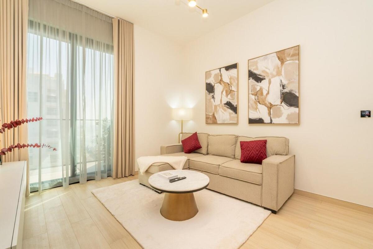 Apartamento Luxury 1br In Jvc With Stunning Pool Dubái