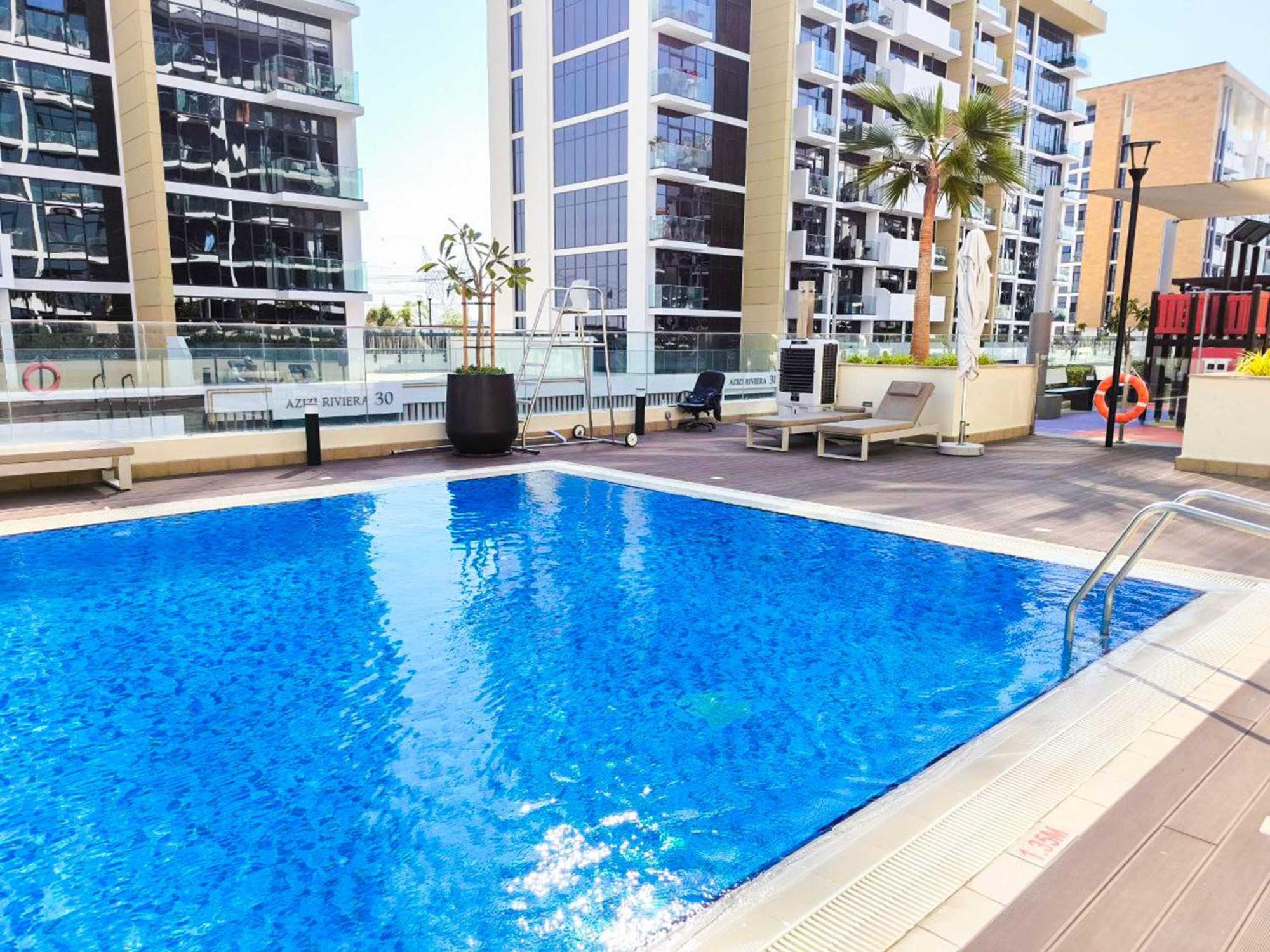 Appartement 10 Mins From Downtown Pool Gym Large Terrace Dubaï