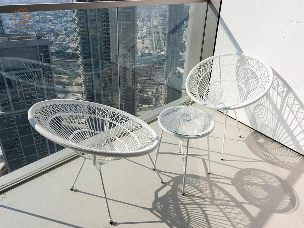 Sky-high 2-bedroom With Views 206gr-2 Appartement