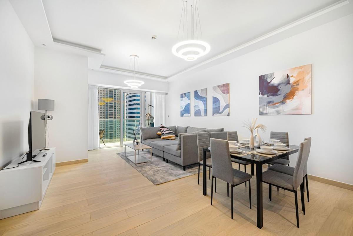 Medore Brand New 1 And A Half Bedroom * Dubaï