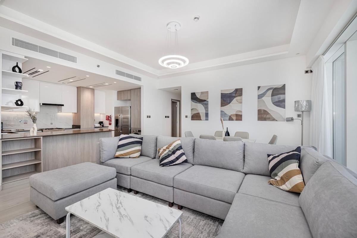 Medore Entire Brand New Flat In *