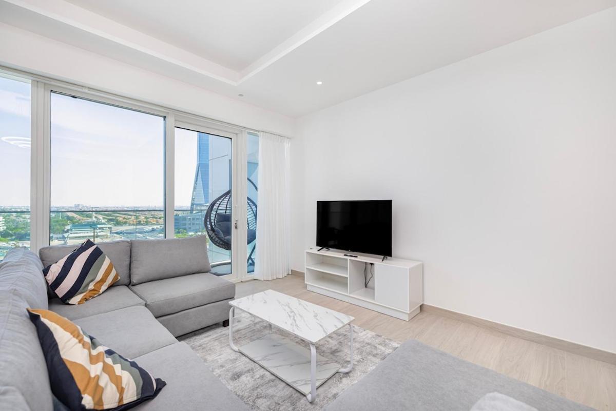 Medore Brand New Flat In - 8 *