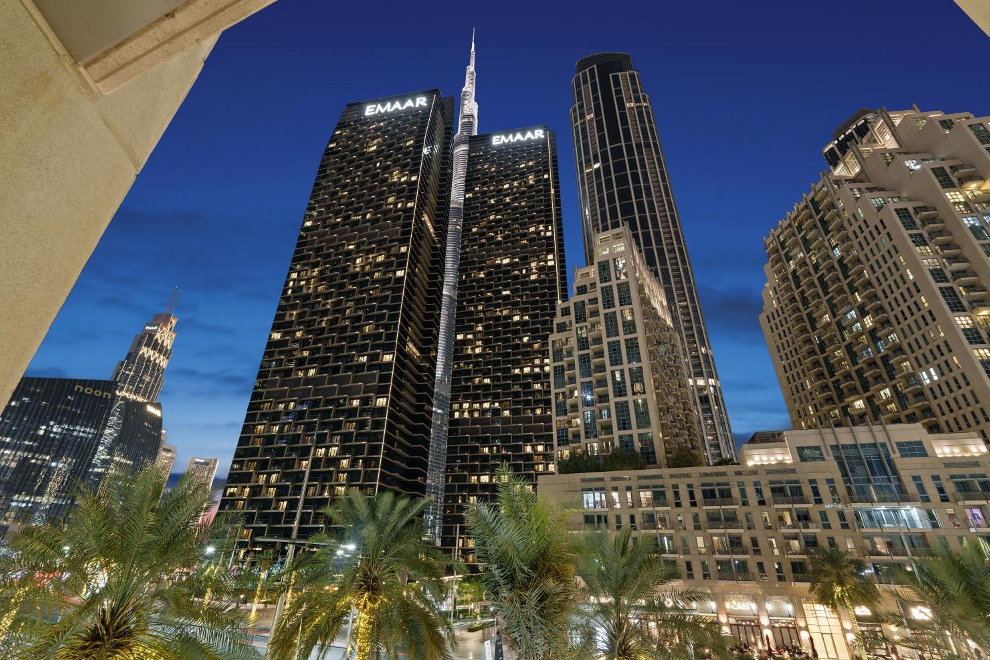 1 Bedroom Exquisite Urban Living In Downtown