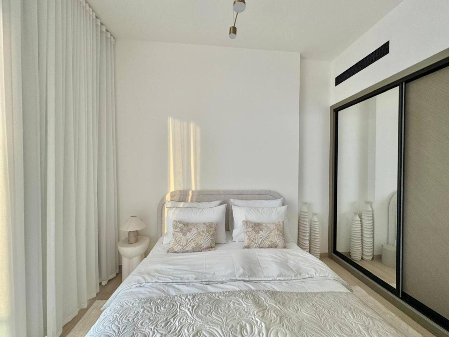 Calm, Modern & Stylish 1br In Jvc * Dubaï