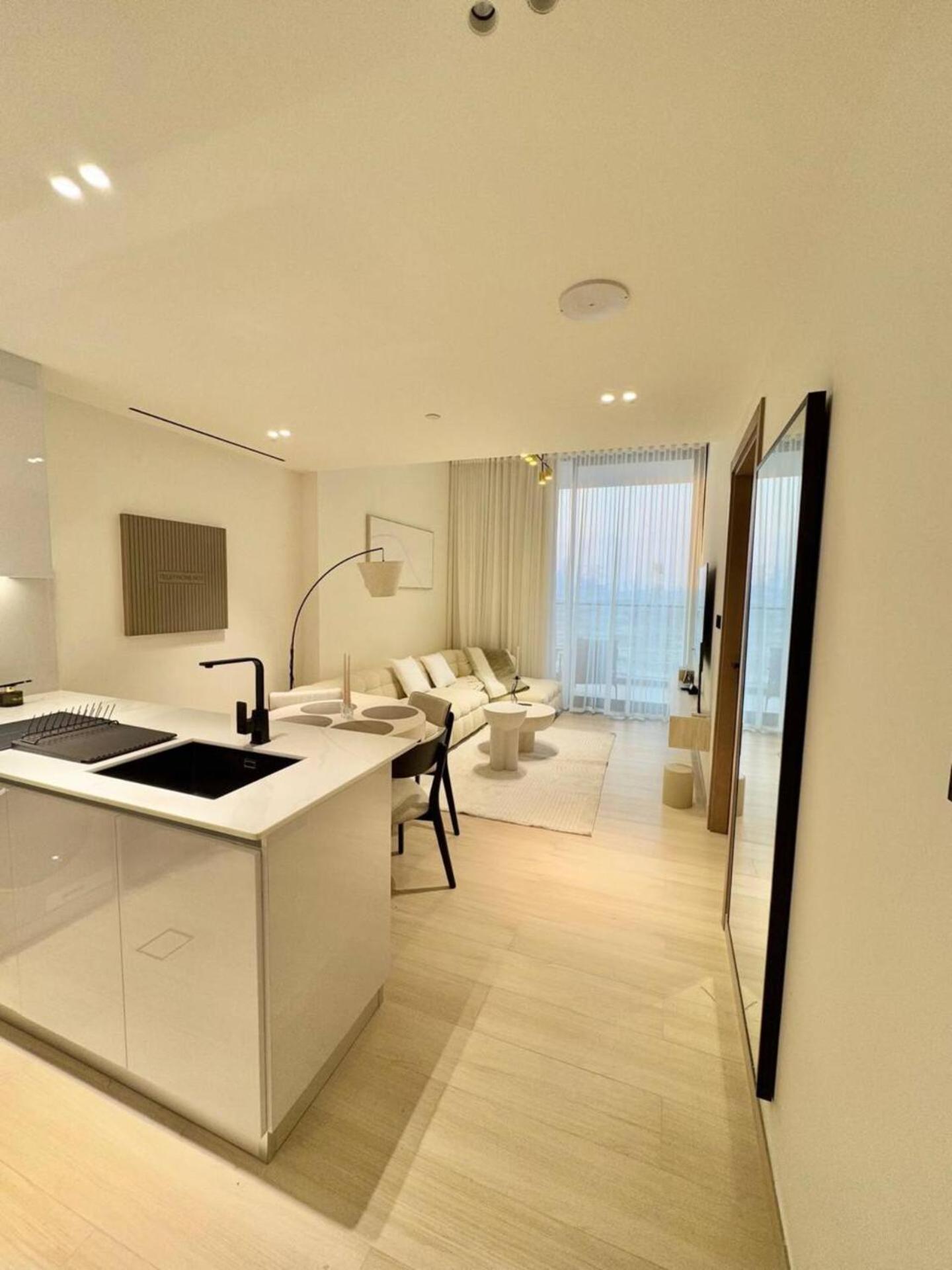 Calm, Modern & Stylish 1br In Jvc * Dubaï