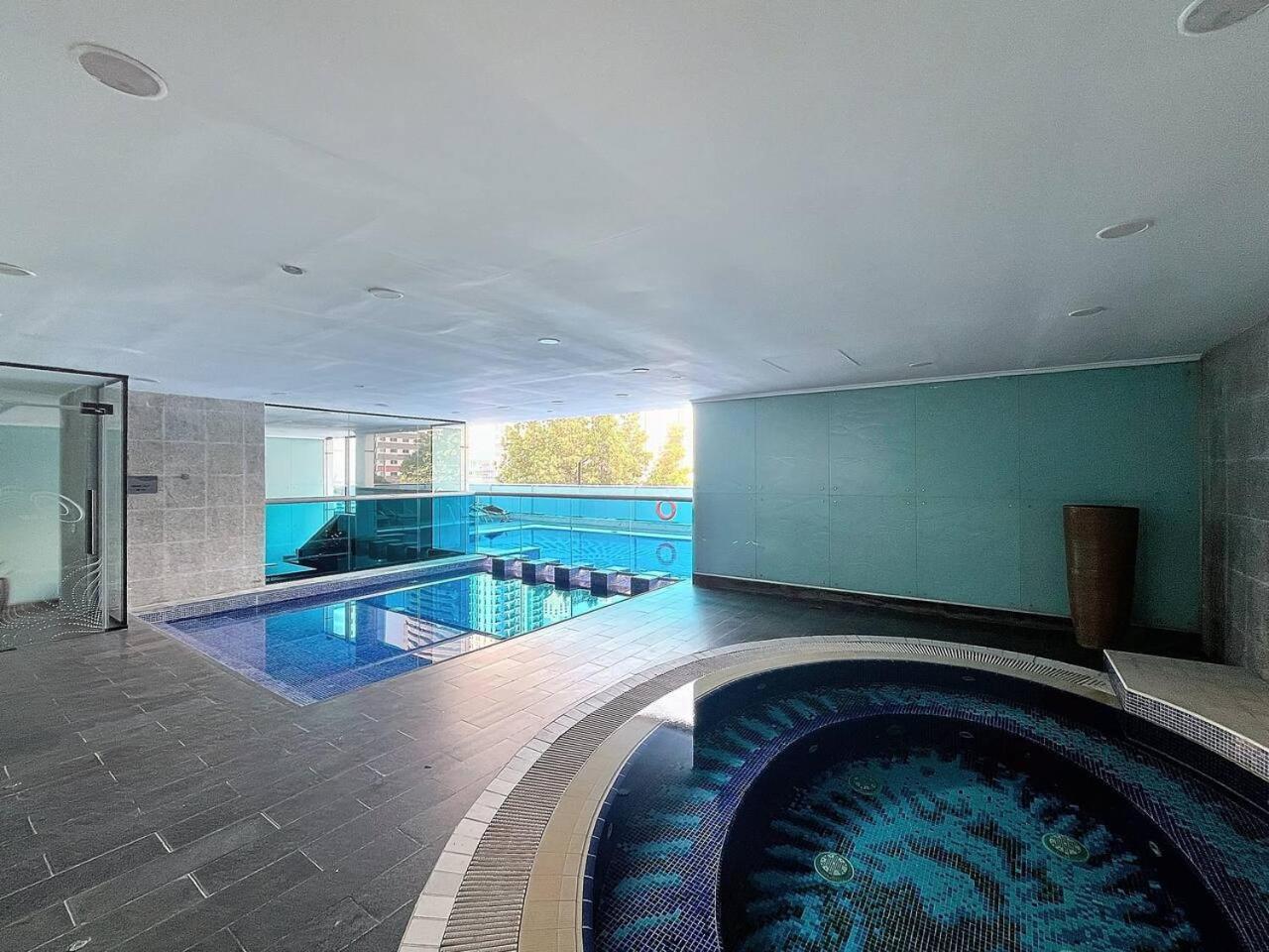 Orra Tower - Stunning One Bed With Marina View Appartement