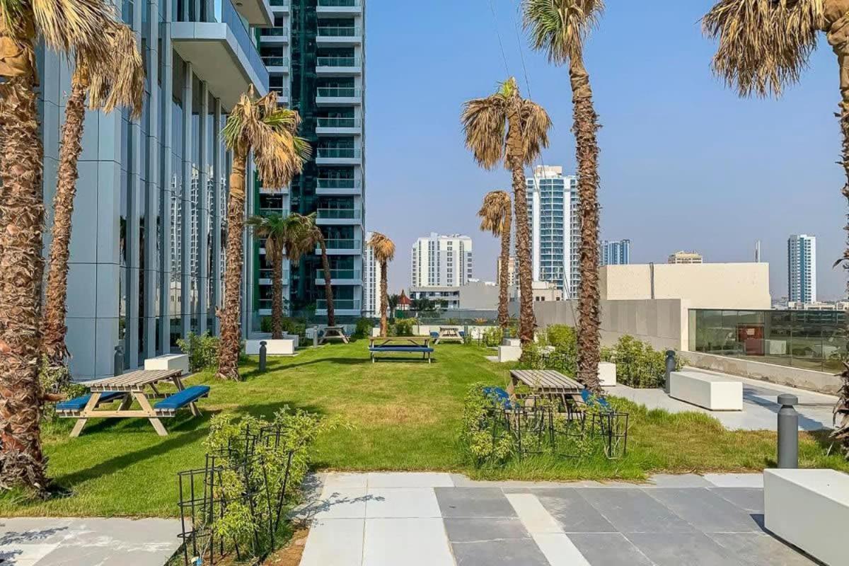 1 Bedroom Five Jvc View Apartamento Dubai