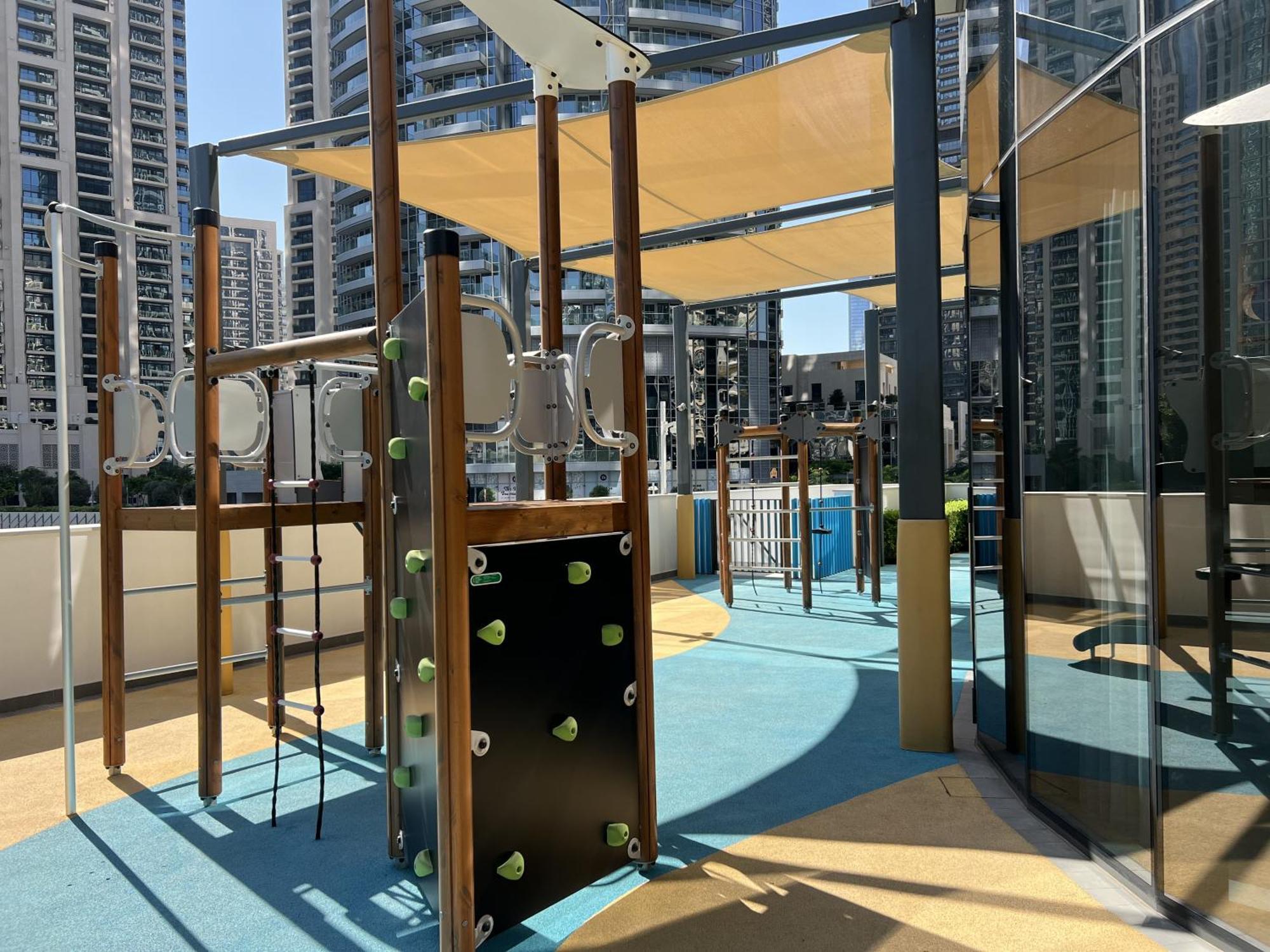 Apartemen Downtown Luxury - Elegant 1-bedroom - 5 Minutes Walk To Mall Dubai