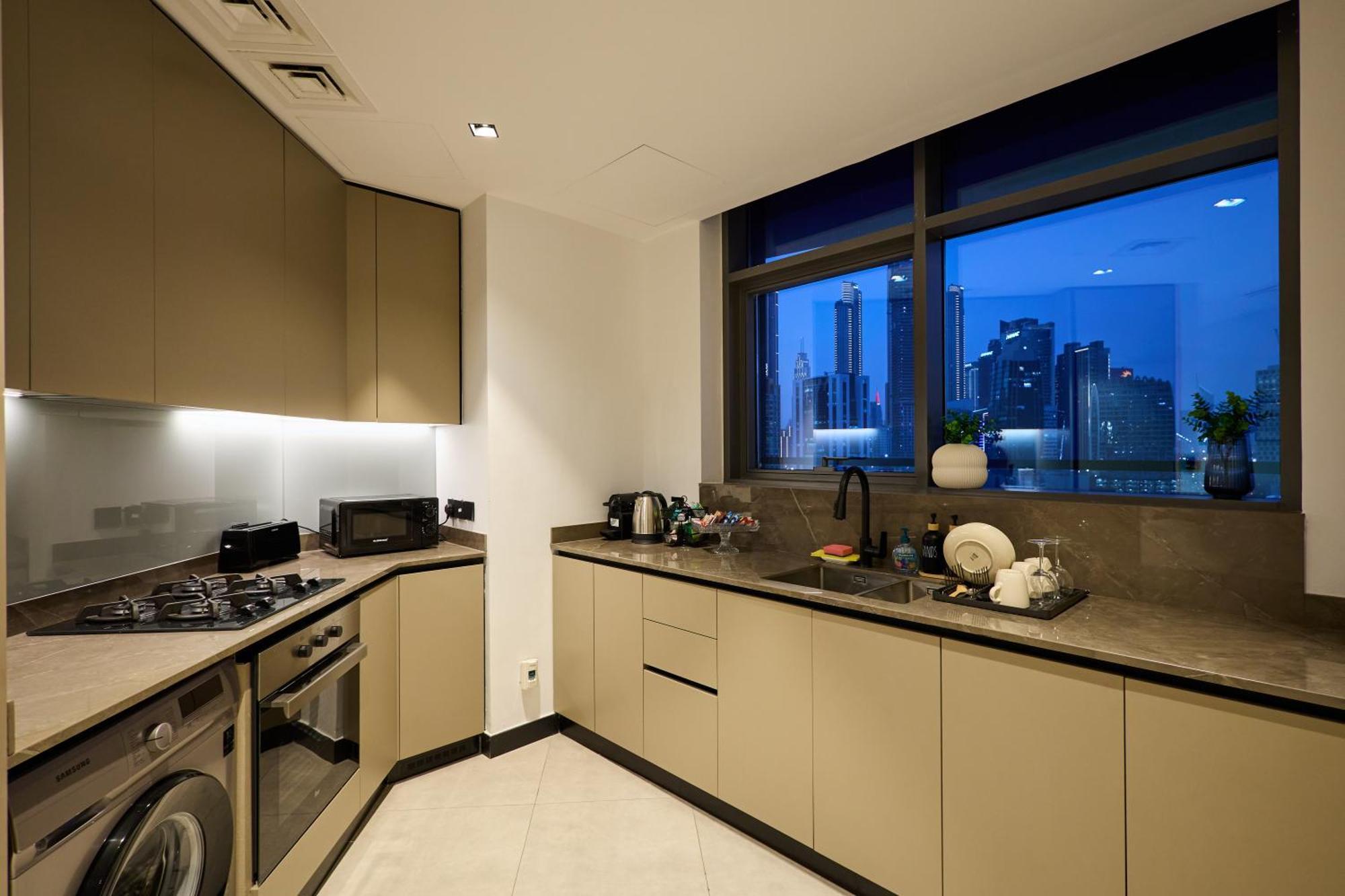 Apartamento Full Burj Khalifa & Canal View I 7 Mins To Mall I Exclusive 2bhk For Up To 6 People Dubái