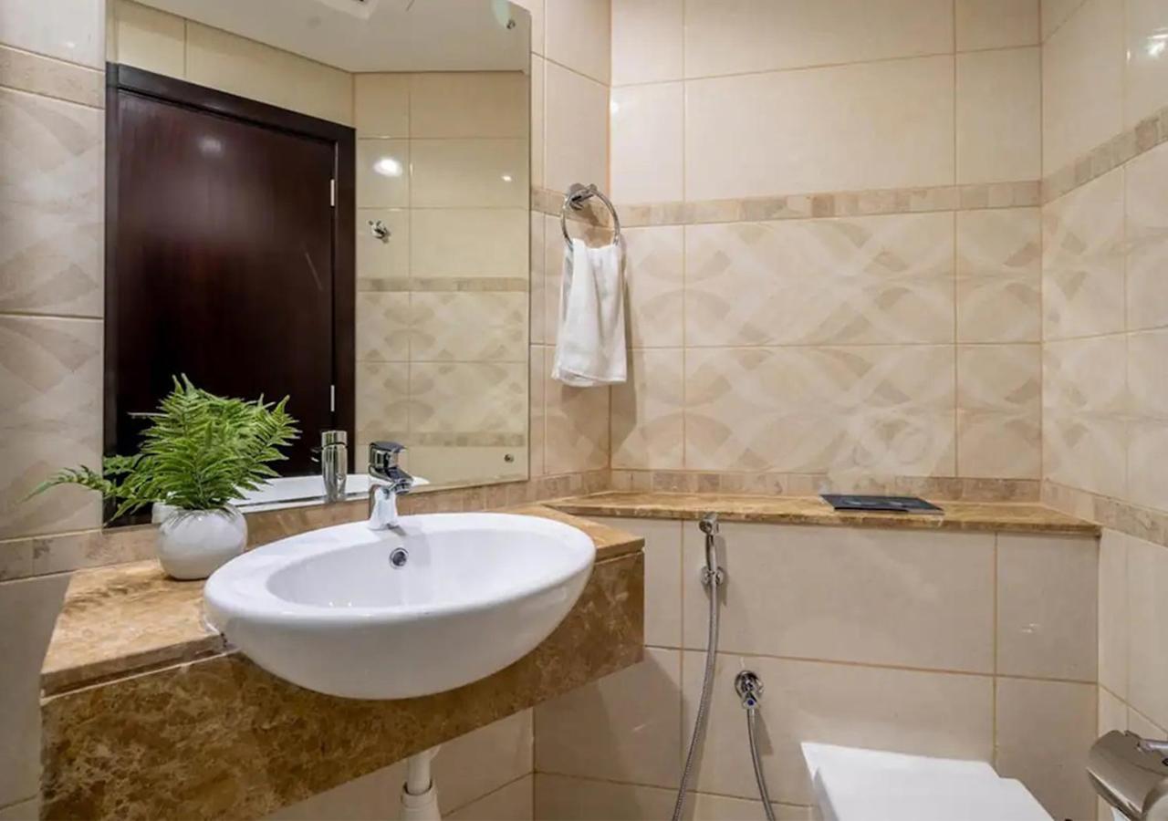 Luxury With Canal View & Seaview Appartement
