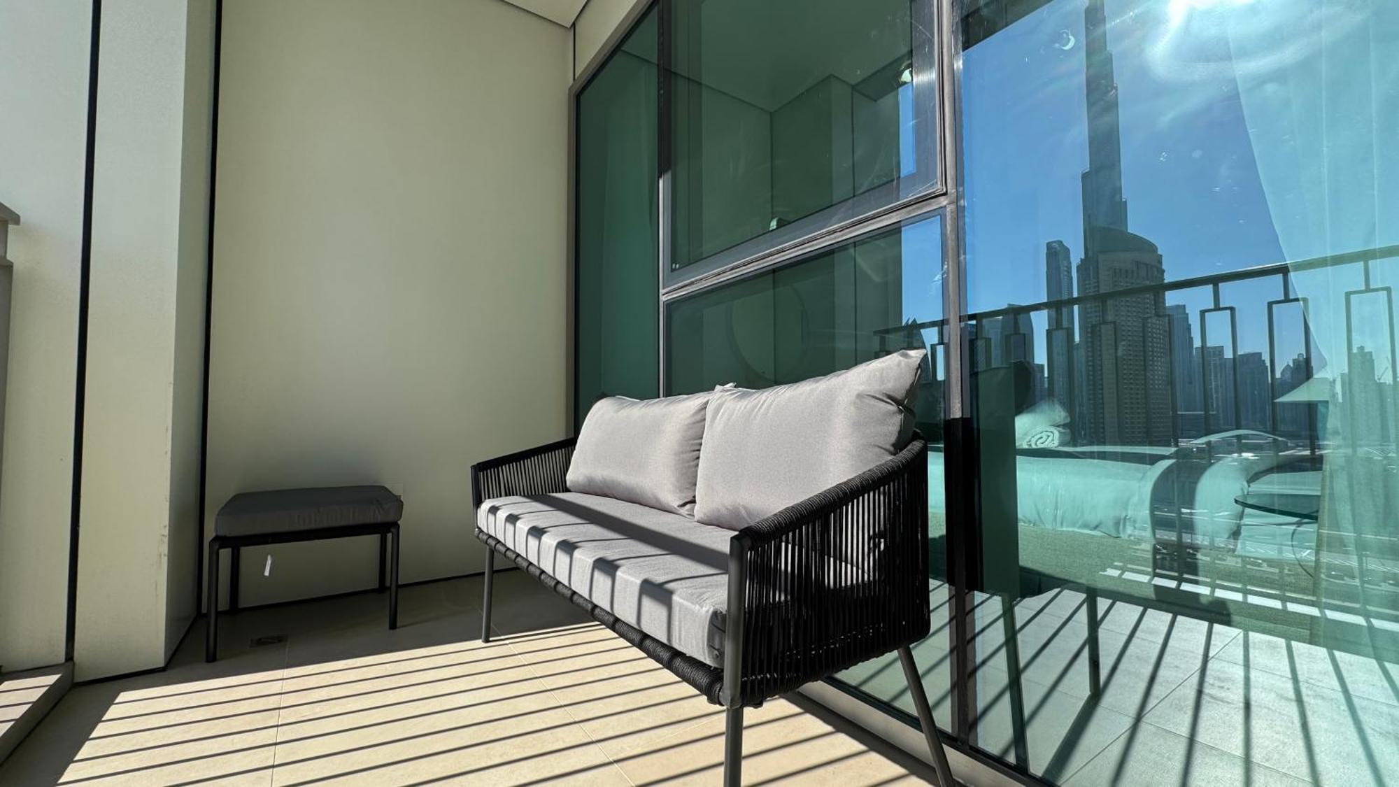 Magnificent - A Charming 2br With A Burj Khalifa View * Dubái
