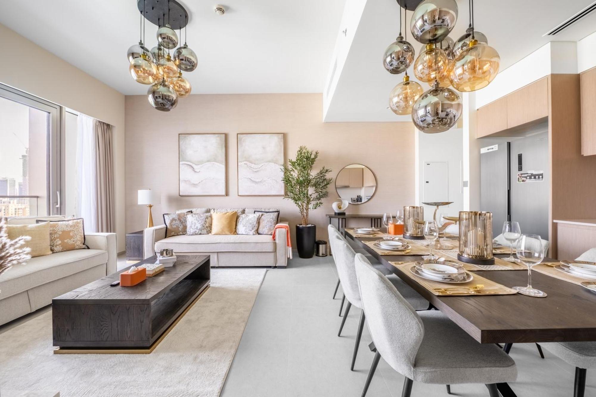 Hermes-style 2br, Full Burj Khalifa View - Infinity Pool - Full Fountain View Dubái