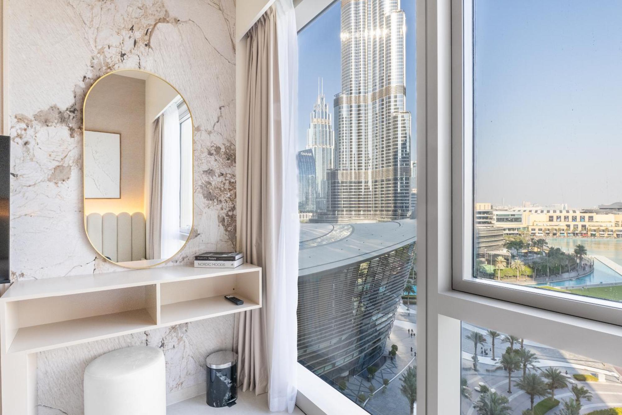 Hermes-style 2br, Full Burj Khalifa View - Infinity Pool - Full Fountain View *