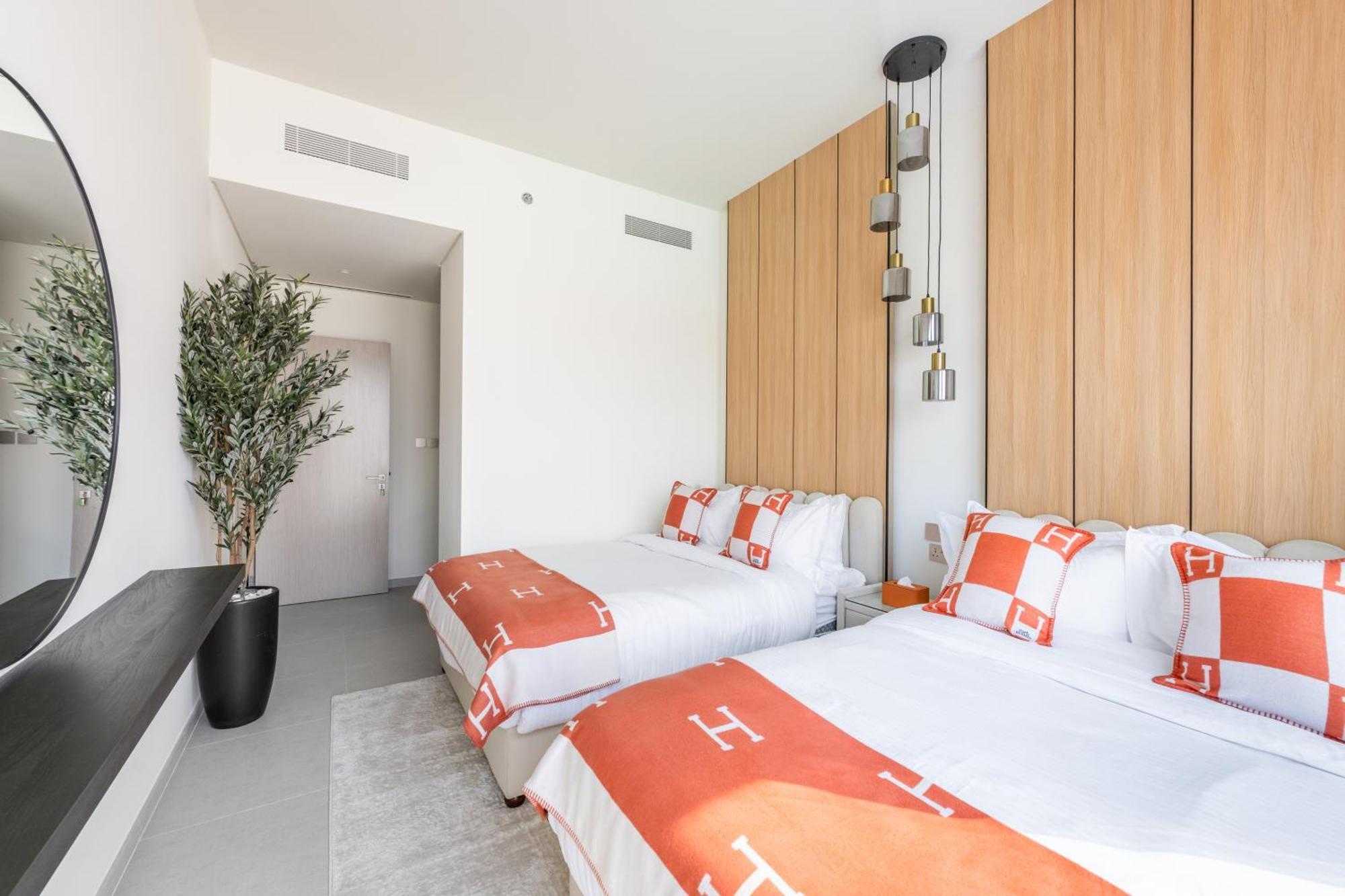 Hermes-style 2br, Full Burj Khalifa View - Infinity Pool - Full Fountain View Apartamento