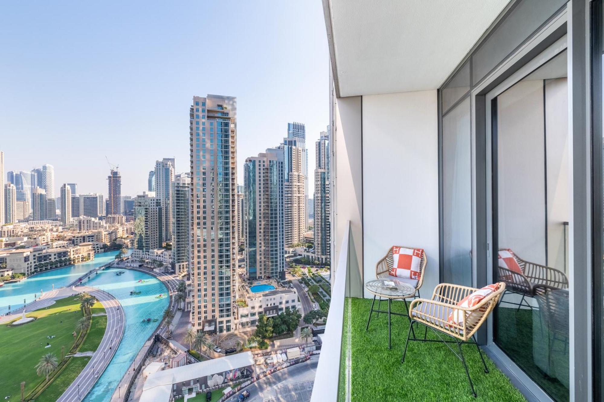 Hermes-style 2br, Full Burj Khalifa View - Infinity Pool - Full Fountain View Apartamento