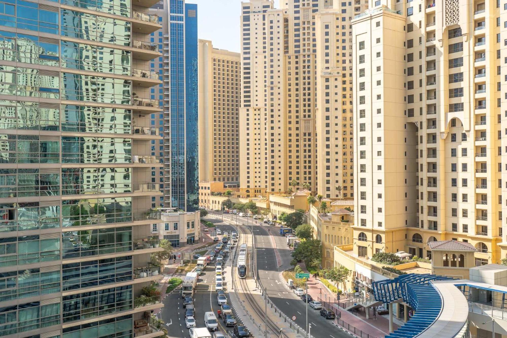 Elegant 1-bedroom For 4 In Marina Dubaï