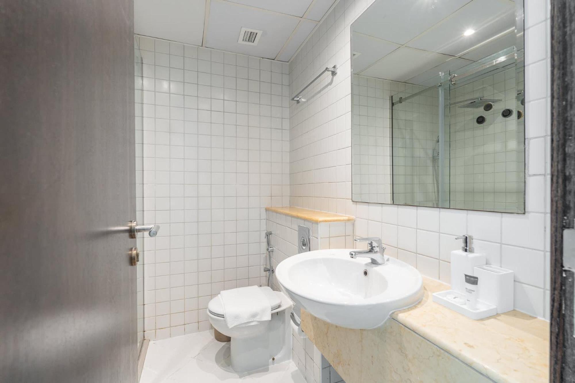 Appartement Elegant 1-bedroom For 4 In Marina *