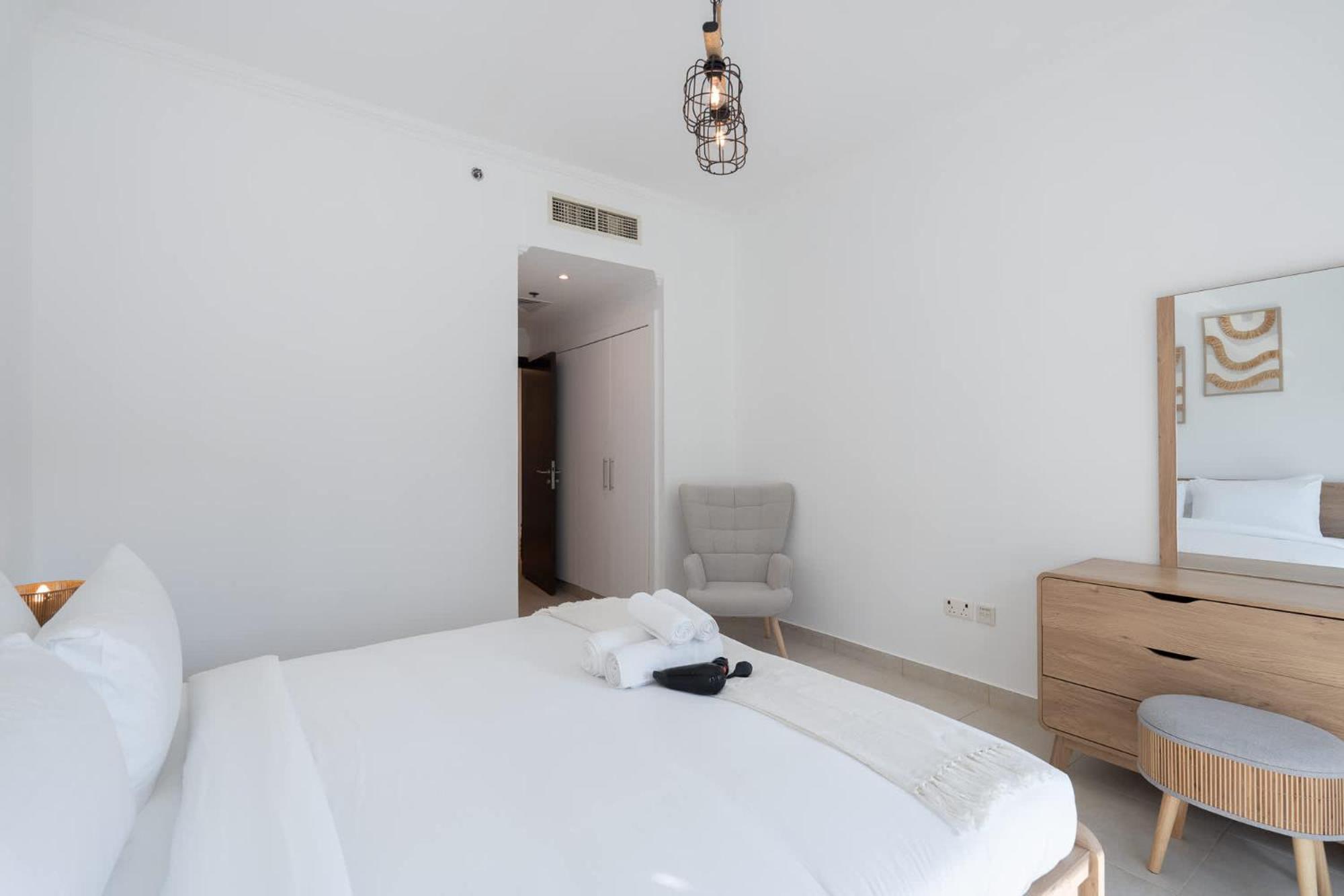 Elegant 1-bedroom For 4 In Marina Appartement