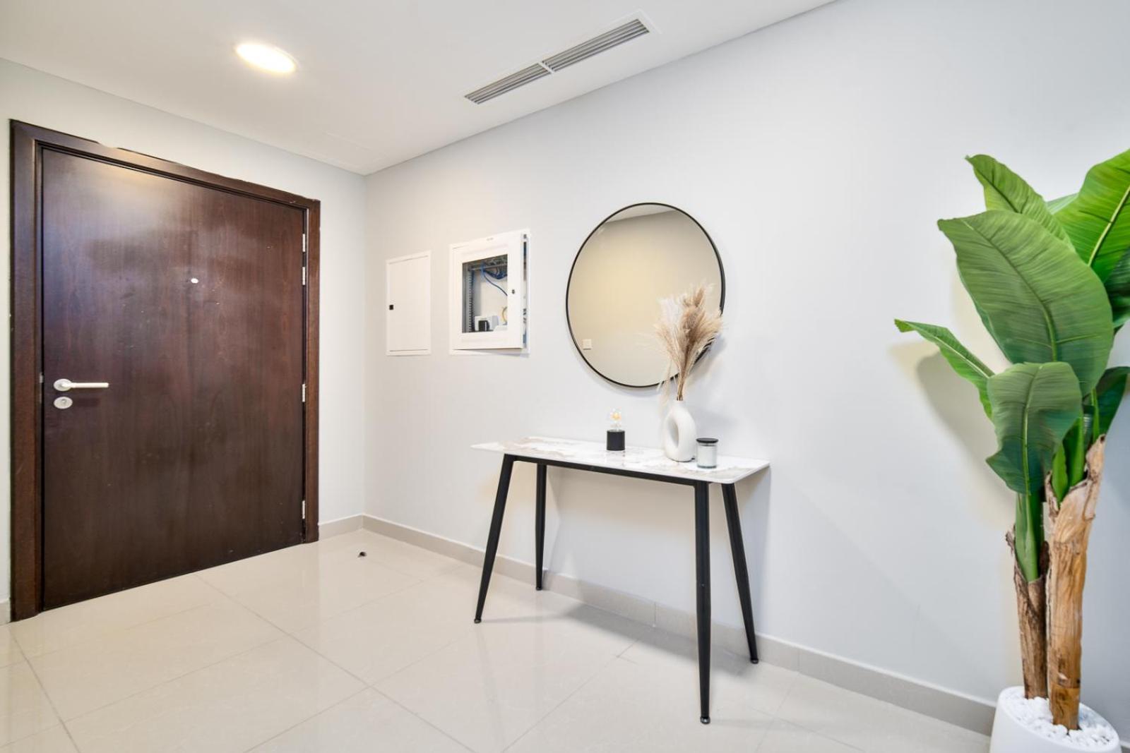 1br Stunning Canal & Burj View, Luxury At Fairview Residency Appartement *