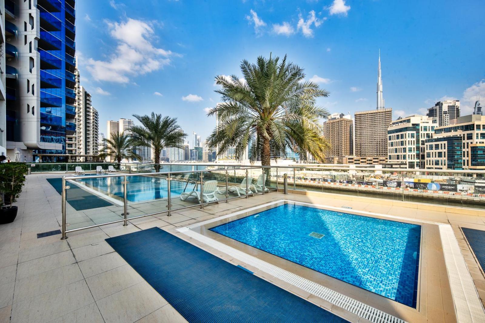 1br Stunning Canal & Burj View, Luxury At Fairview Residency Appartement *