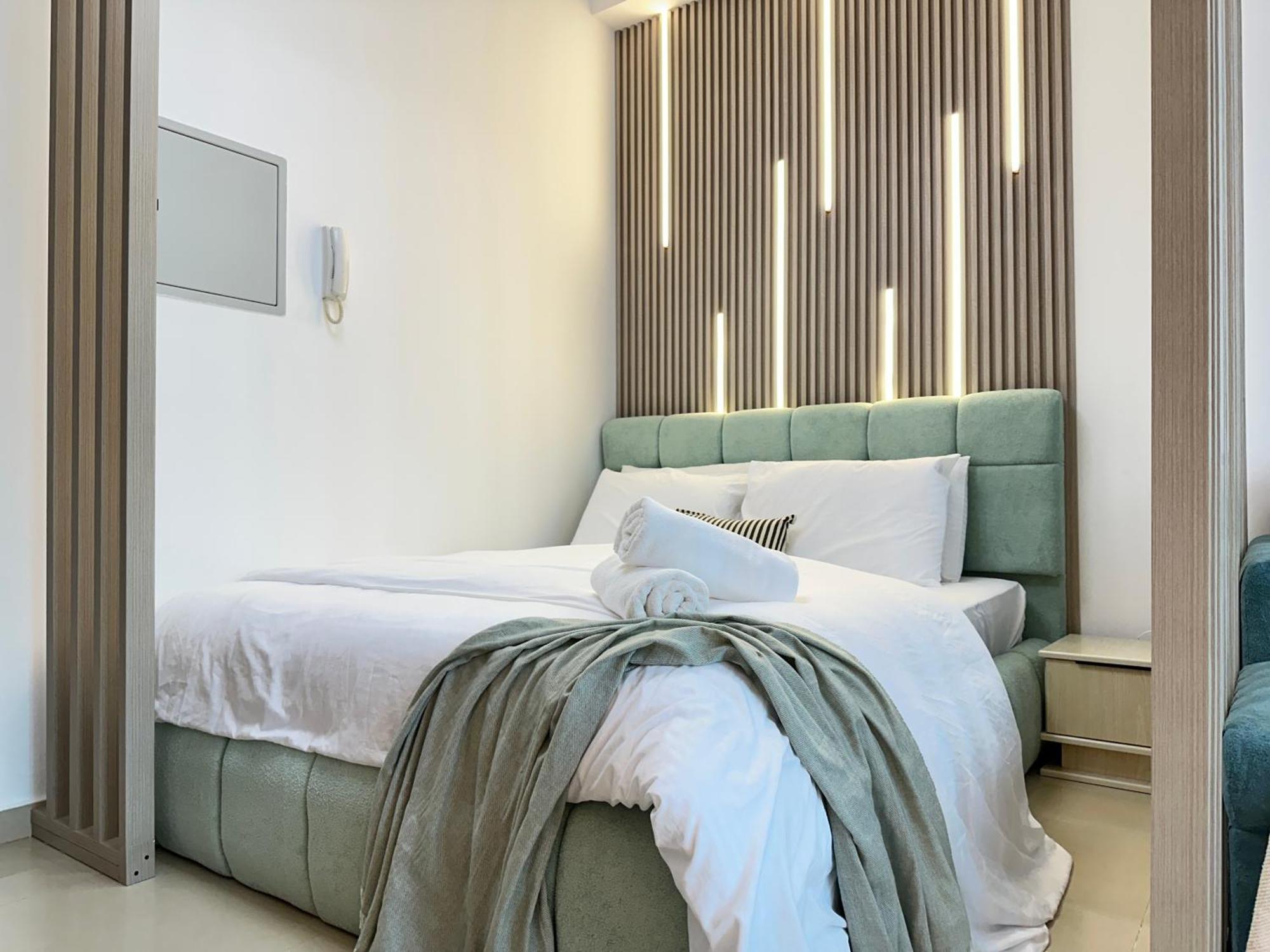 Stylish With Stunning Marina Canal Views Near To The Appartement
