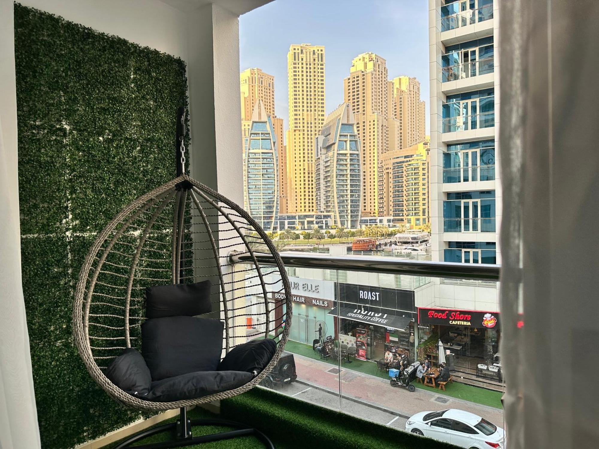 Stylish With Stunning Marina Canal Views Near To The * Dubaï