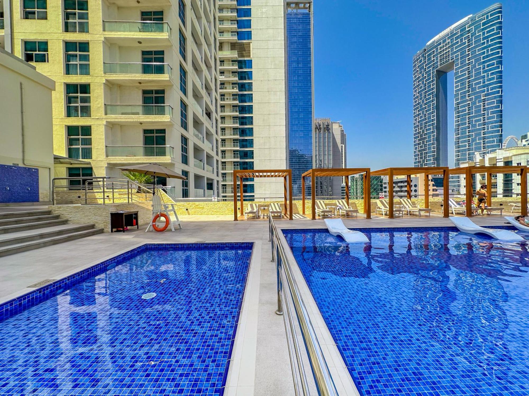 Stylish With Stunning Marina Canal Views Near To The * Dubaï