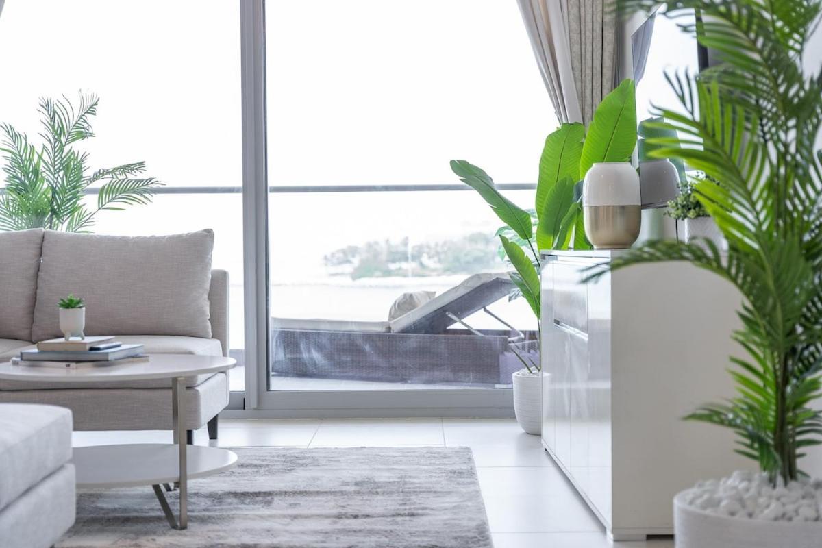Apartment Peaceful And Airy 1-bedroom With The Palm View Dubai