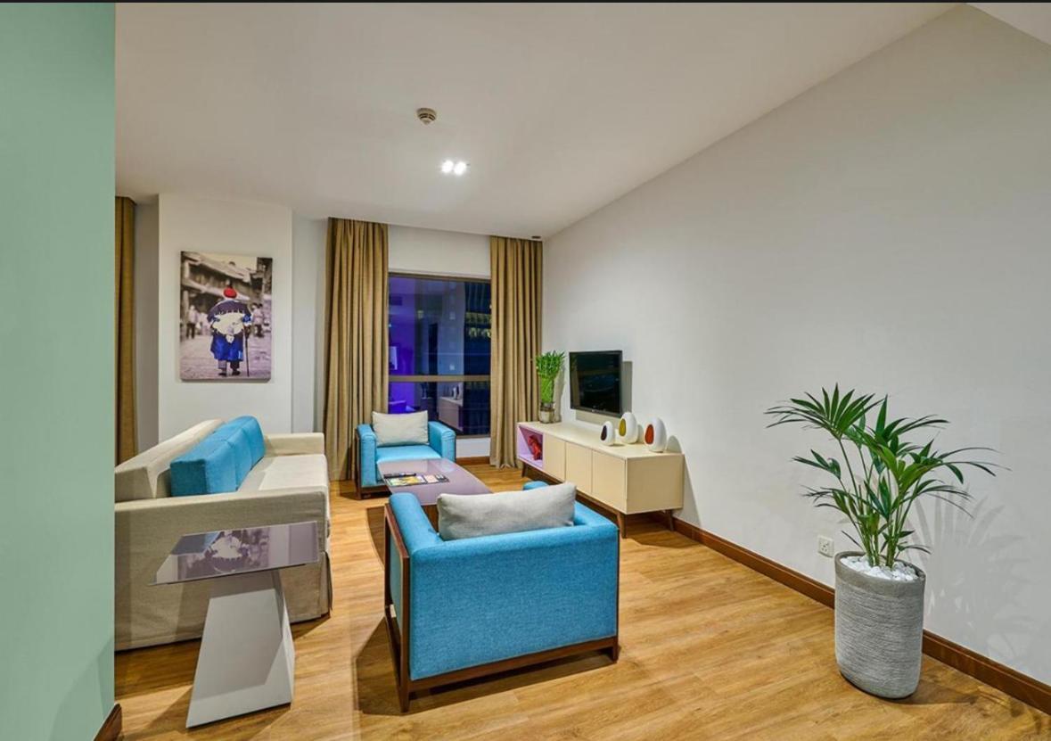 One Bedroom Partially Sea View In Jbr The Walk Hotel