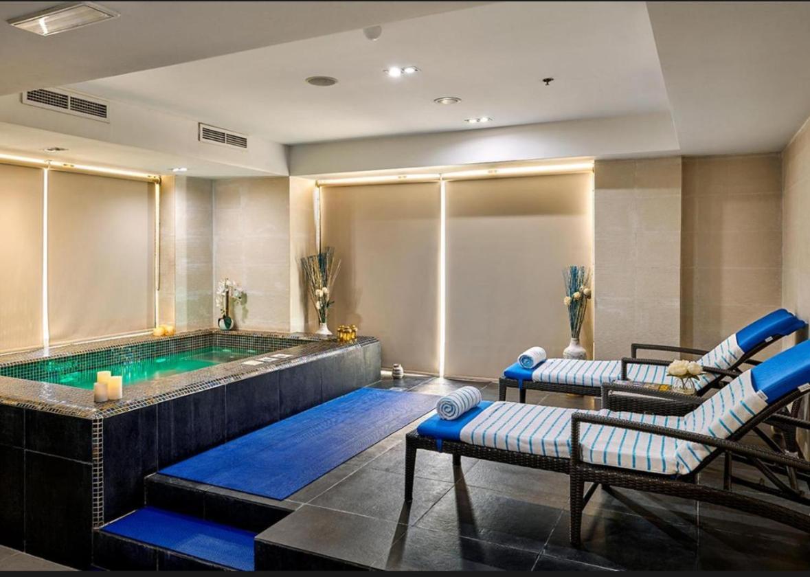 One Bedroom Partially Sea View In Jbr The Walk Hotel