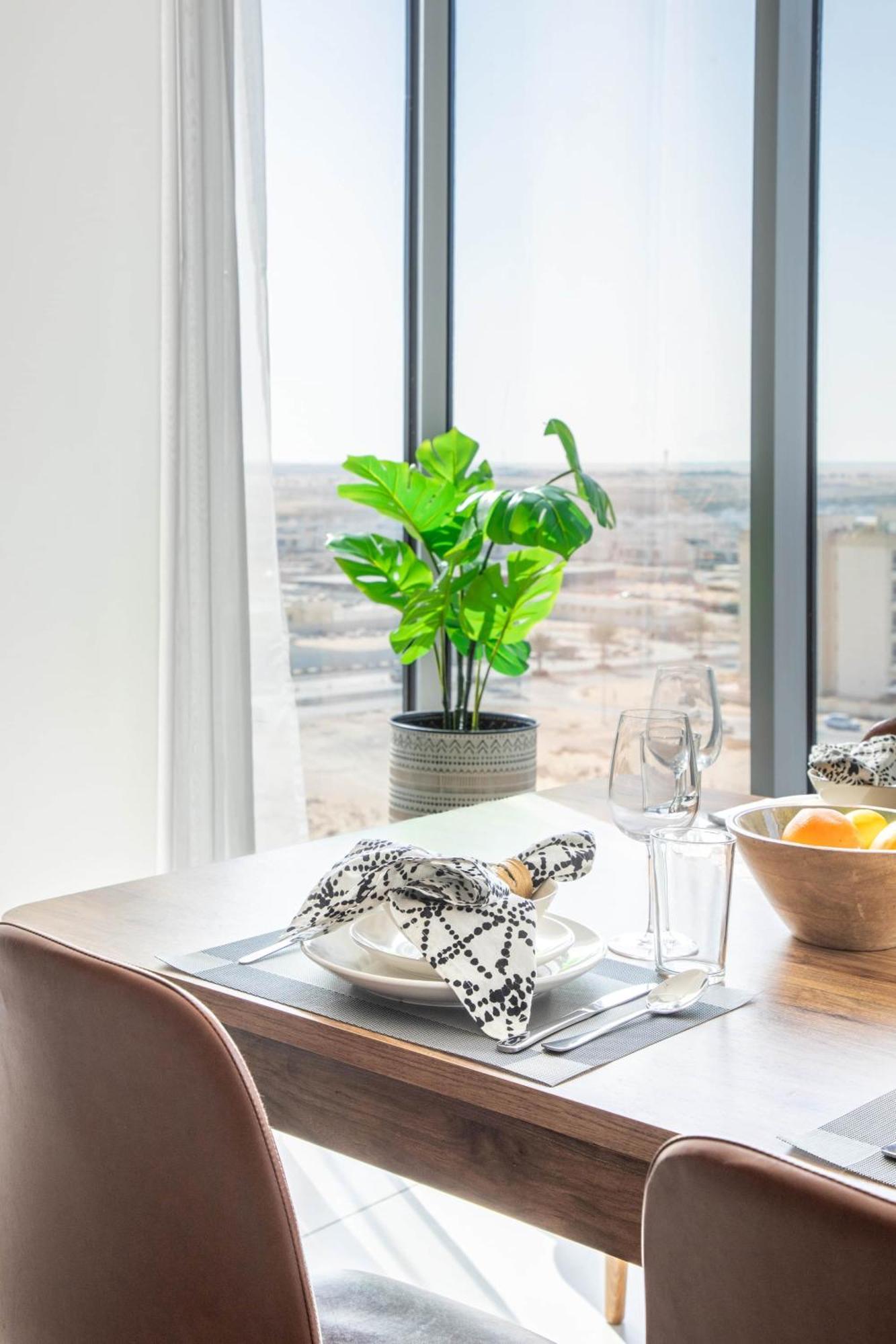 Frank Porter - The Pulse Residences Apartamento *