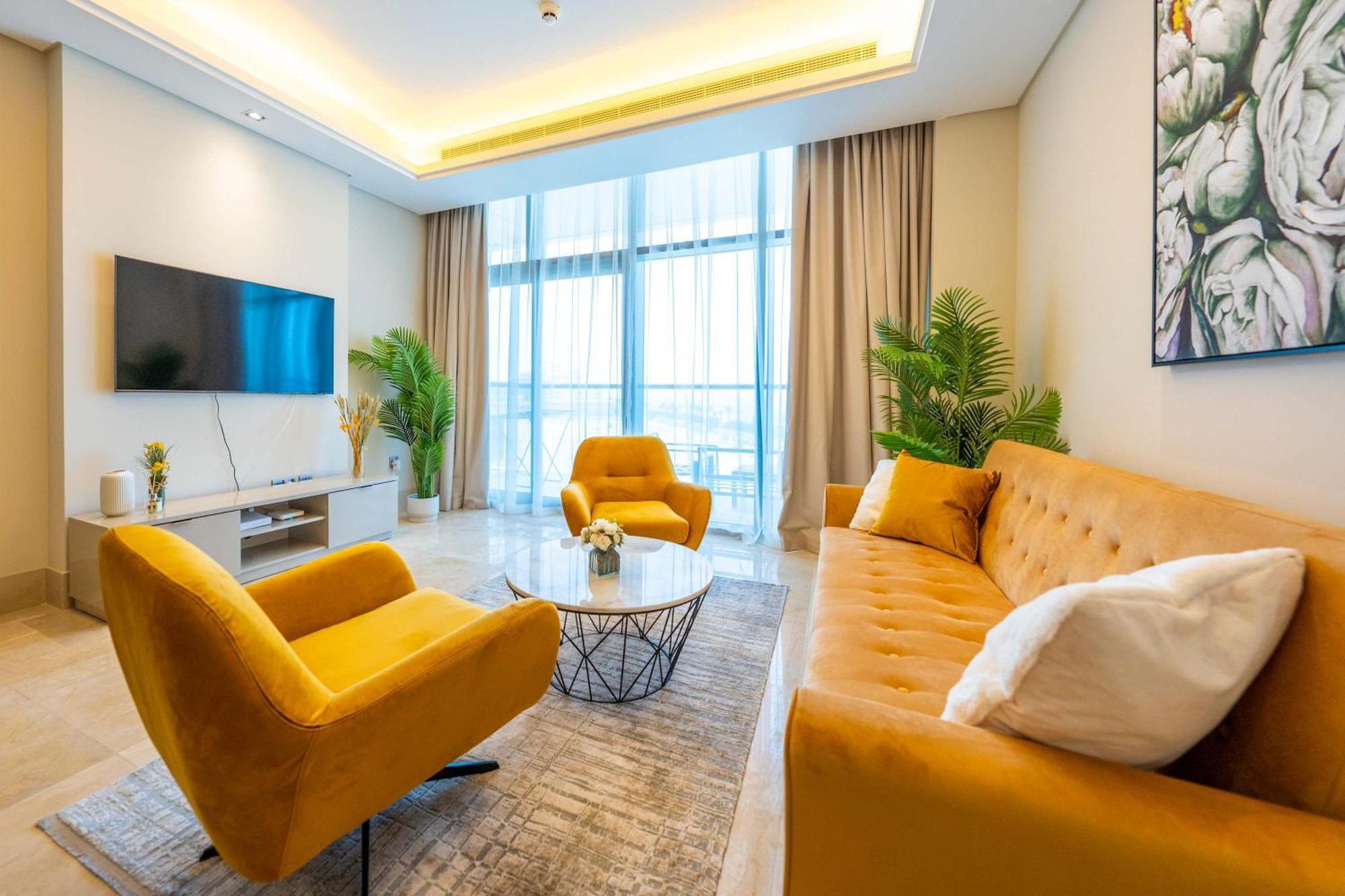 Lägenhet Spacious Beachfront 2 Bedroom - The 8 Dubai