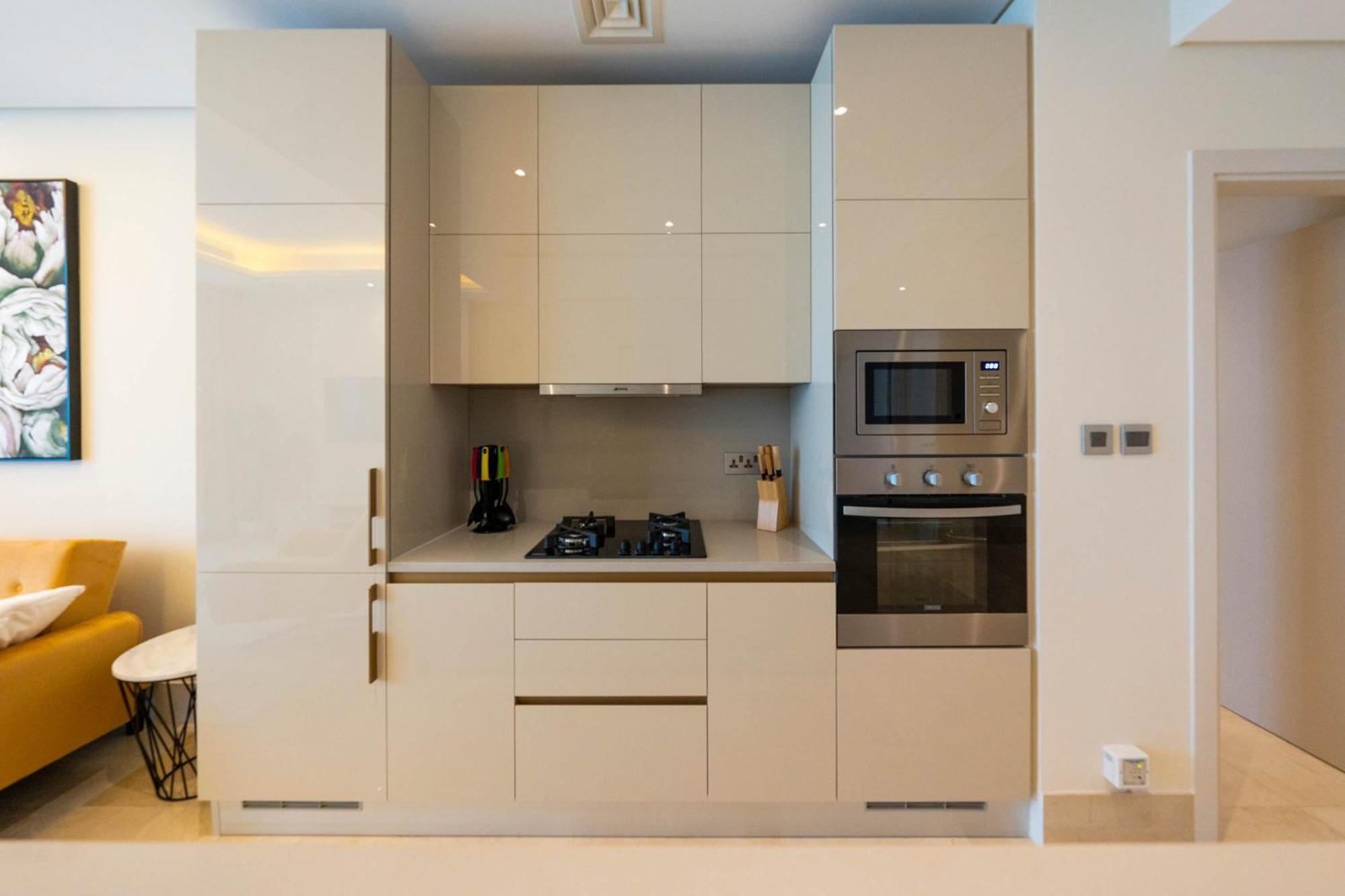 Spacious Beachfront 2 Bedroom - The 8 Appartamento *