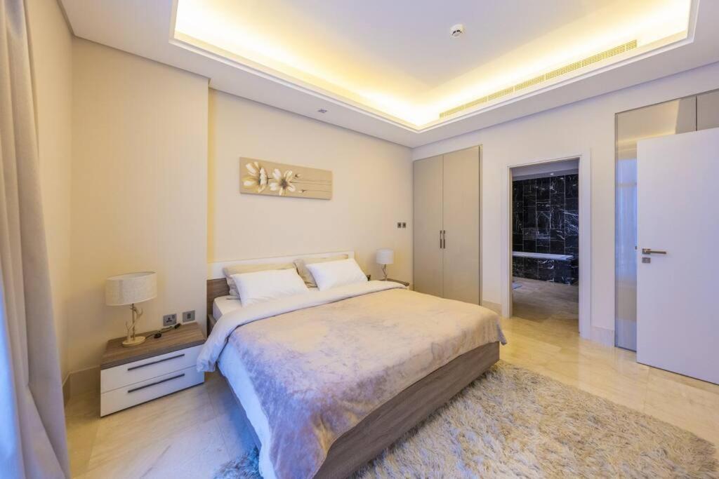 Cozy Beachfront 1 Bedroom - The 8 * Dubái