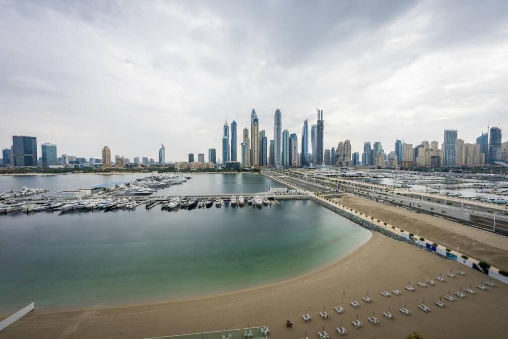 Appartement Glamorous 3br With Marina View Dubaï