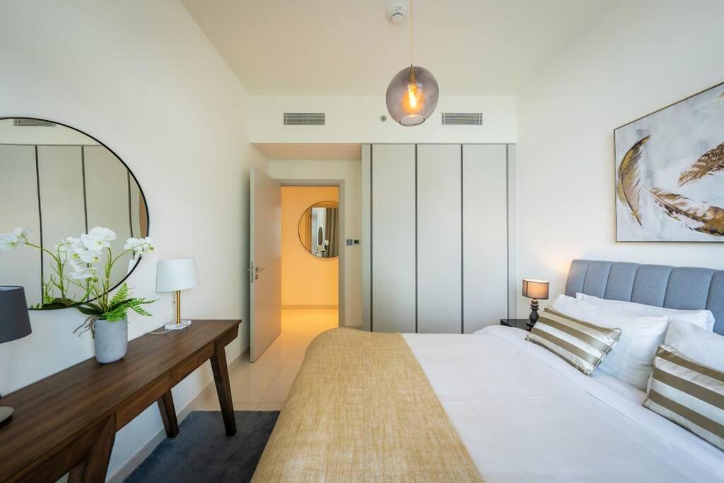 Appartement Glamorous 3br With Marina View *