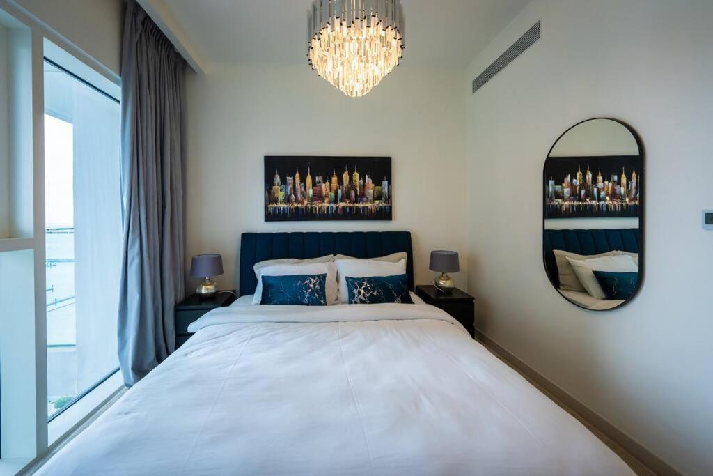 Appartement Glamorous 3br With Marina View *
